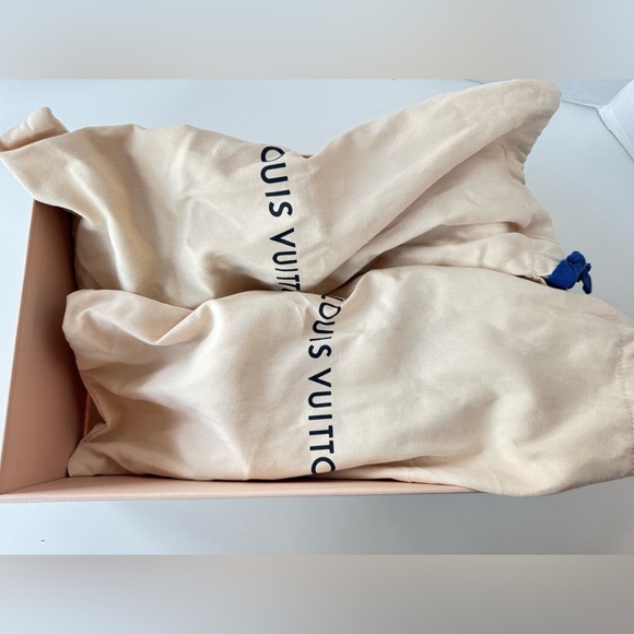 LOUIS VUITTON Silhouette Mules Slip On Heel Sandals Size 37 - Picture 12 of 16